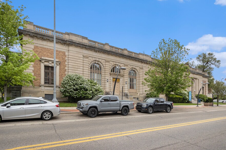 More Photos Of 77 E Michigan Ave, Battle Creek Office For Sale