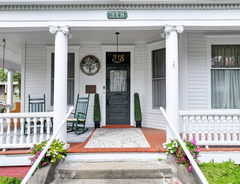 More Photos Of 318 Quapaw Ave, Hot Springs Hospitality For Sale