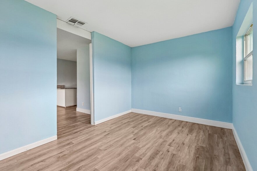More Photos Of 4821 Shoshone St, Orlando Multifamily For Sale