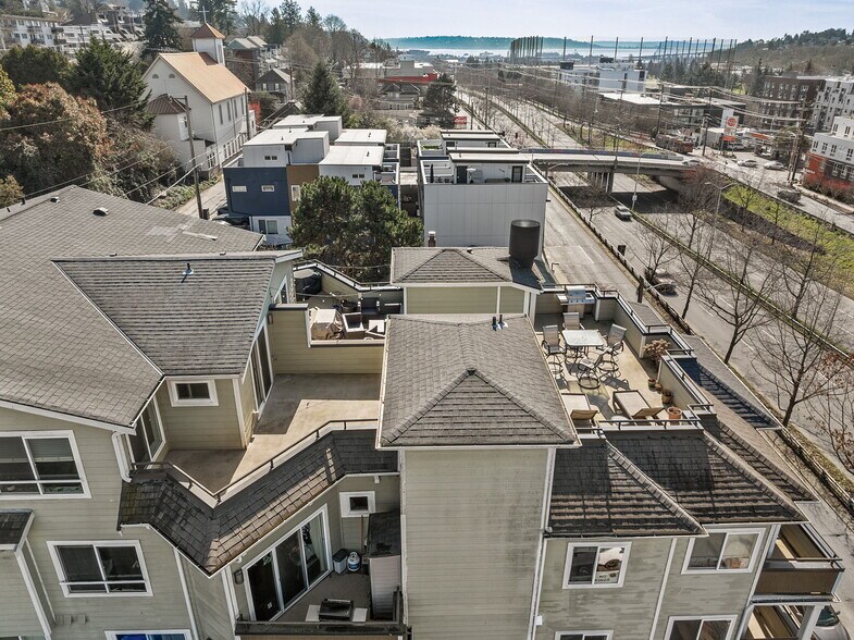 More Photos Of 3232 15th Ave W, Seattle Apartments For Sale