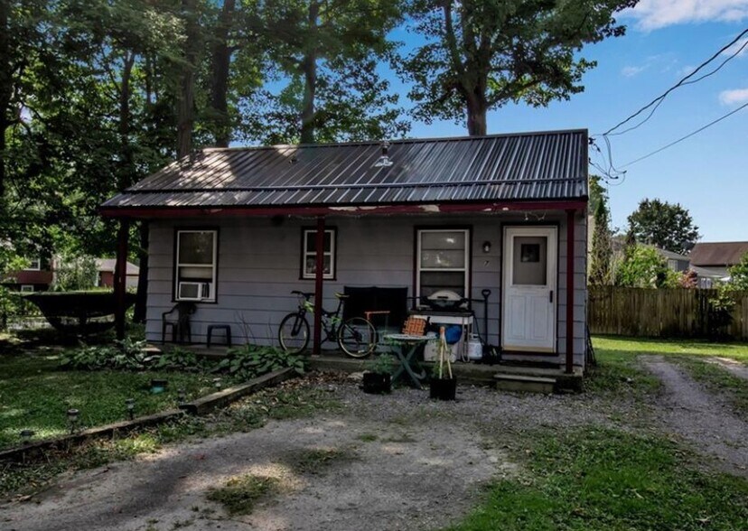 More Photos Of 6879 Erie Rd, Derby Apartments For Sale