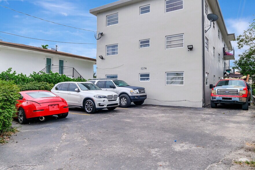 More Photos Of 2014 SW 3rd St, Miami Apartments For Sale