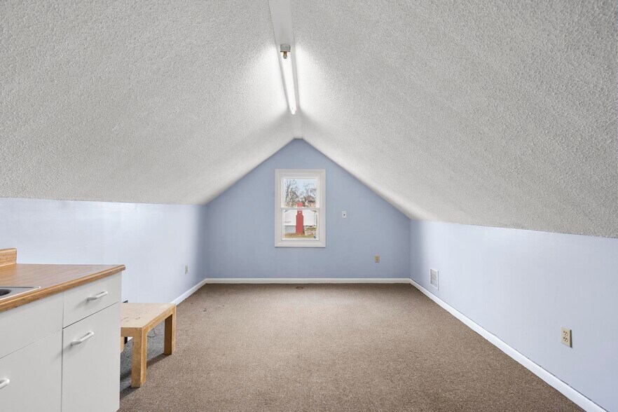 More Photos Of 128 Saltonstall Pky, East Haven Medical For Sale