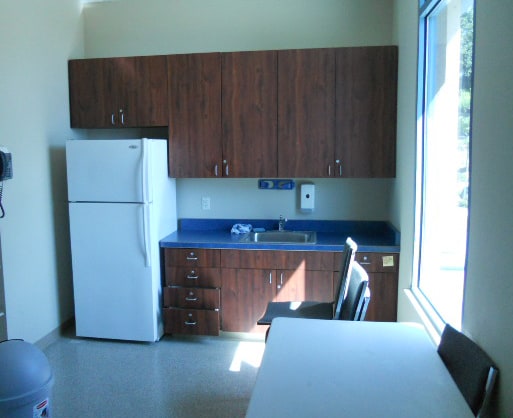 More Photos Of 10 Gilmore Rd, Red Bluff General Retail For Lease