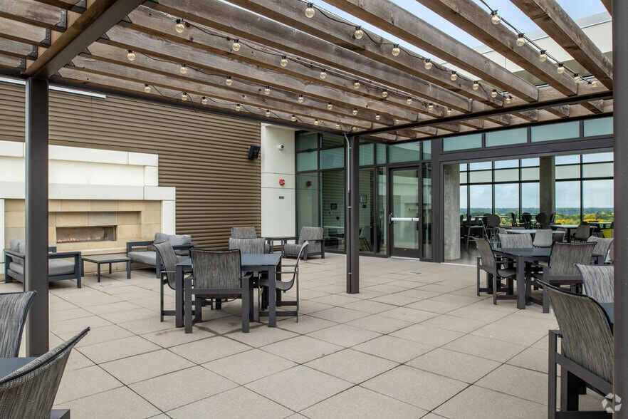 More Photos Of 1004-1028 E Washington Ave, Madison Apartments For Lease