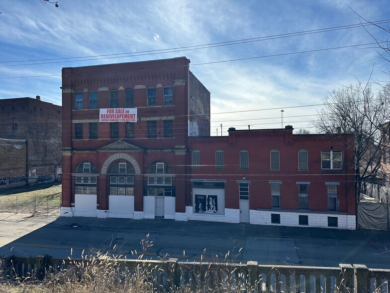 Primary Photo Of 2133 Central Ave, Cincinnati Light Manufacturing For Sale