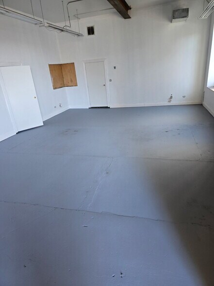 More Photos Of 4742-4746 W Rice St, Chicago Warehouse For Lease