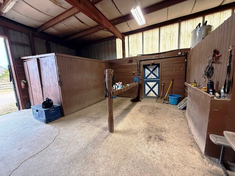 More Photos Of 12310 Gammon rd, Providence Horse Stables For Sale