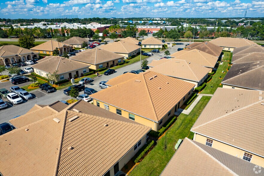 More Photos Of 1104 Kyle Wood Ln, Brandon Medical For Sale