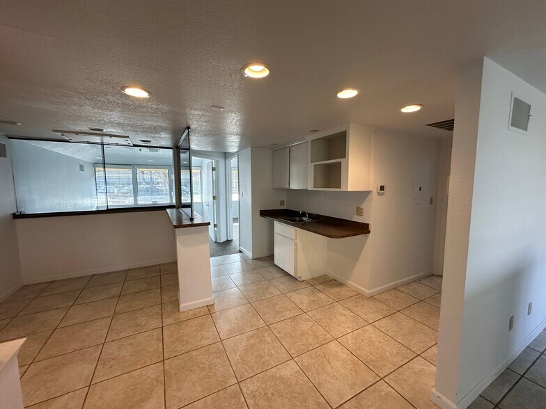 More Photos Of 2491 W Shaw Ave, Fresno Office For Sale