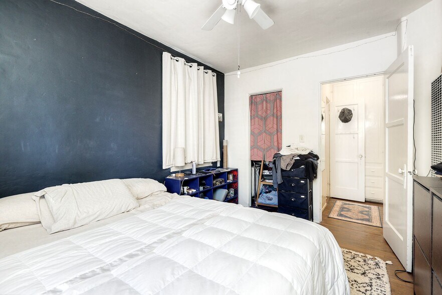 More Photos Of 4918 Del Monte Ave, San Diego Multifamily For Sale