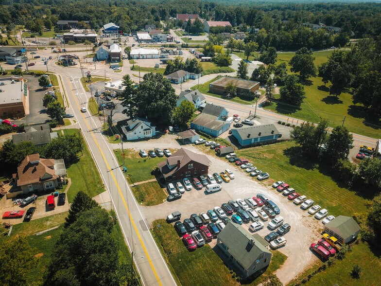 More Photos Of 6310 Highway 329, Crestwood Office For Lease