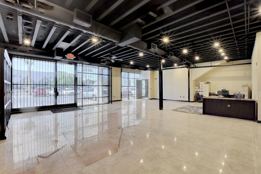More Photos Of 3852 E Post Rd, Las Vegas Warehouse For Sale