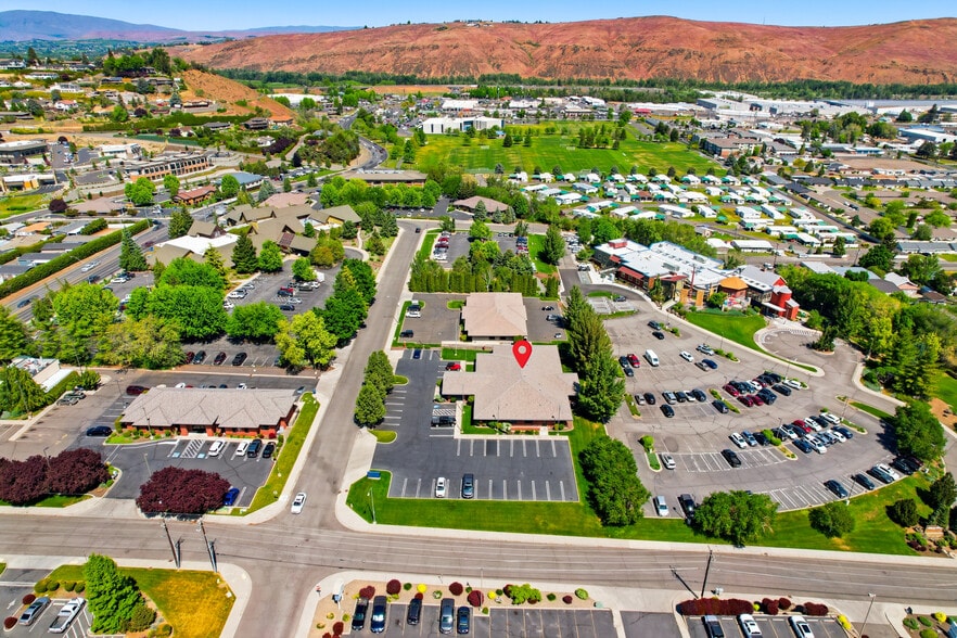 More Photos Of 801 N 39th Ave, Yakima Office For Sale