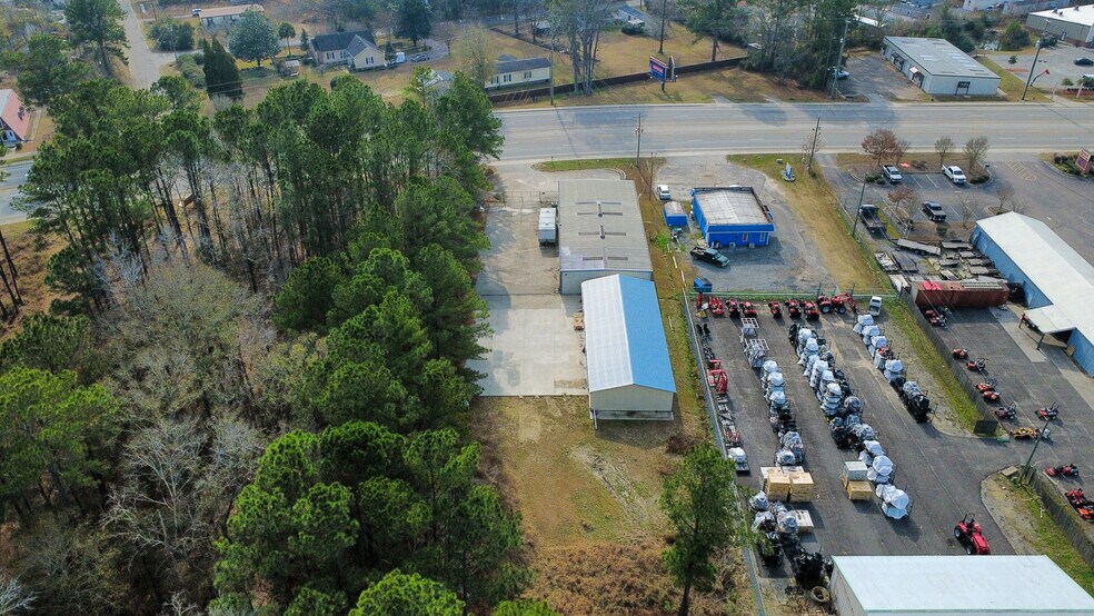 More Photos Of 1310 College Park Rd, Summerville Industrial For Lease