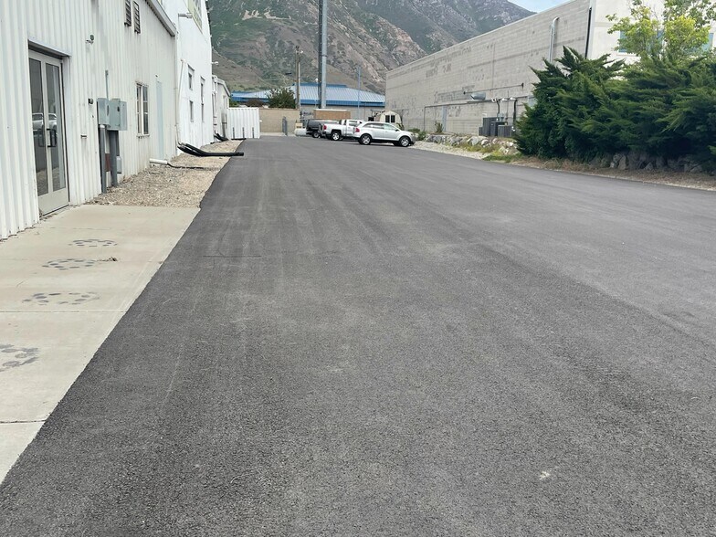 More Photos Of 1775 S East Bay Blvd, Provo Warehouse For Lease