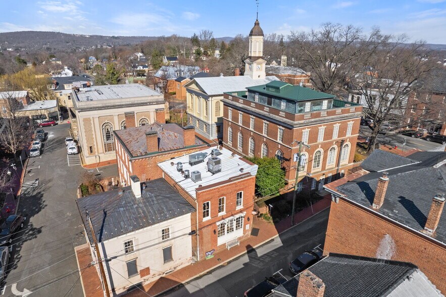 More Photos Of 12 Culpeper St, Warrenton Restaurant For Sale