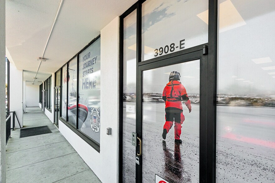 More Photos Of 3908 Veterans Memorial Blvd, Metairie General Retail For Sale