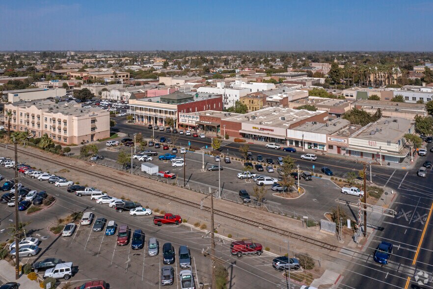 More Photos Of 116 W 6th St, Hanford Freestanding For Sale