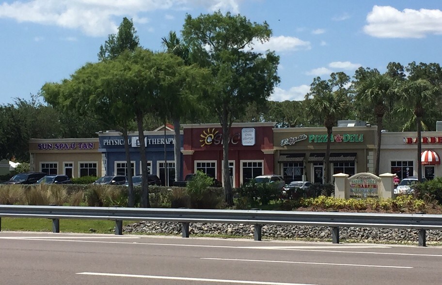 More Photos Of 2528-2548 Northbrooke Plaza Dr, Naples Storefront Retail Office For Lease