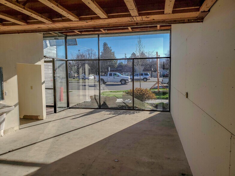 More Photos Of 1111 S Broadway Ave, Boise Office For Sale