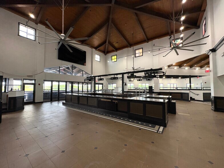 More Photos Of 15500 SW 29th St, Miramar Restaurant For Lease