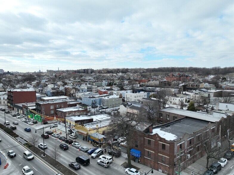 More Photos Of 3053 Atlantic Ave, Brooklyn Auto Repair For Sale