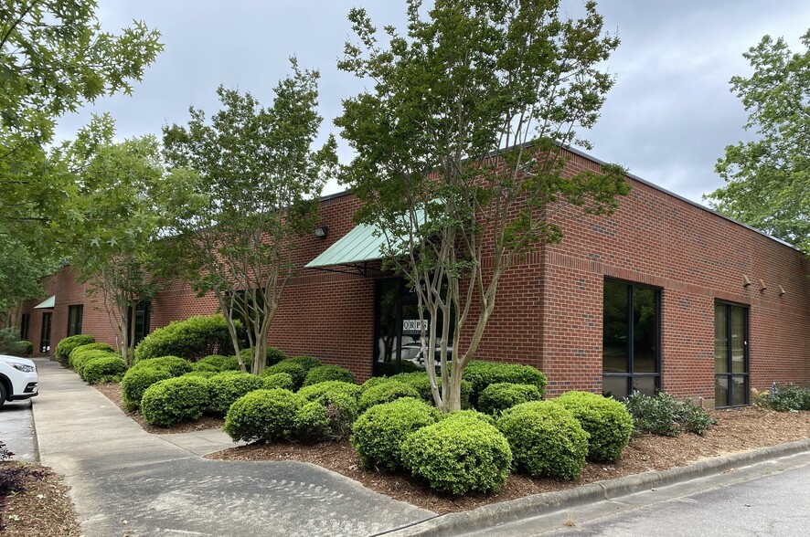 Primary Photo Of 2724 Discovery Dr, Raleigh Flex For Lease