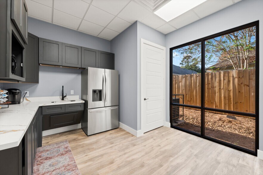 More Photos Of 28809 Hardin Store Rd, Magnolia Office For Sale