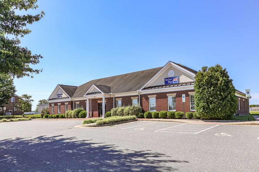 More Photos Of 3310 Shannon Park Dr, Fredericksburg Office For Sale