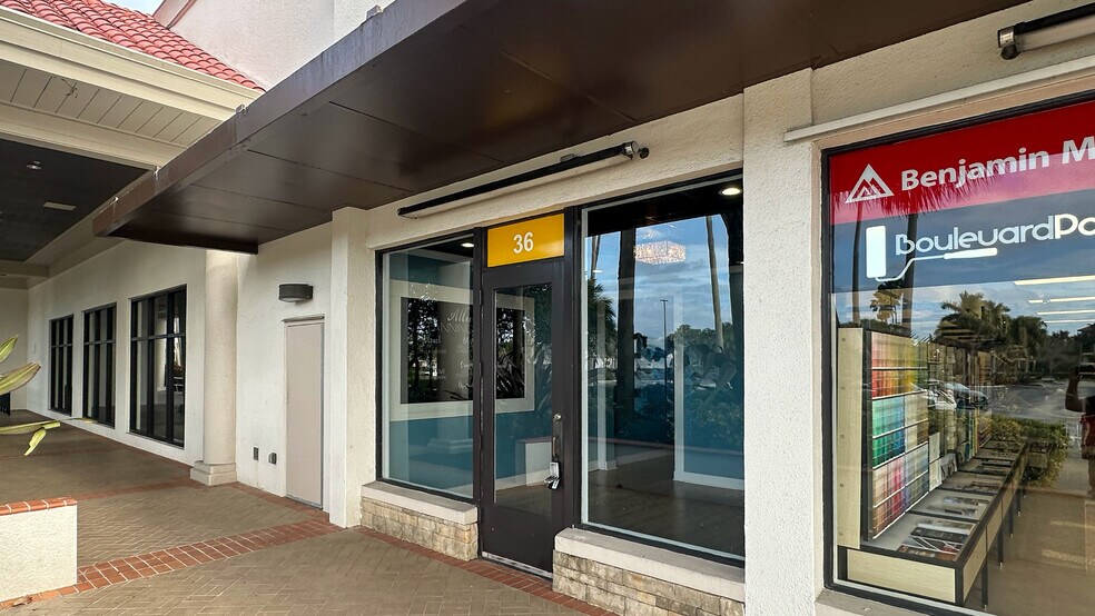 More Photos Of 7100 Fairway Dr, Palm Beach Gardens Unknown For Lease