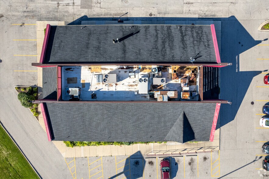 More Photos Of 1090-1250 E Lake St, Hanover Park Unknown For Lease