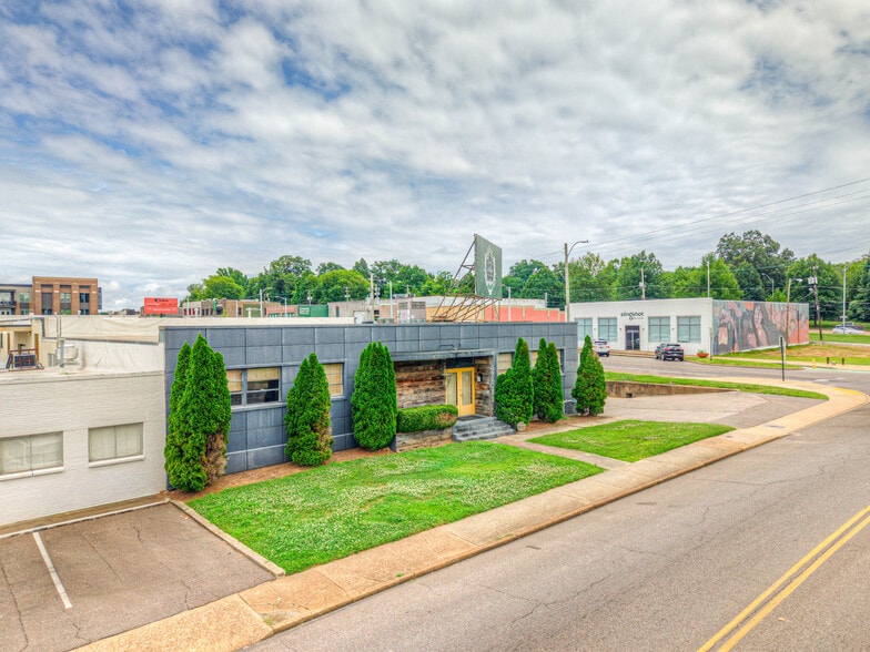 More Photos Of 478 N Hollywood St, Memphis Flex For Lease