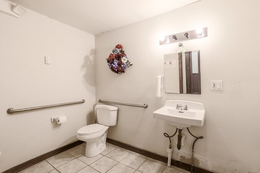 More Photos Of 829 Main St, Worcester Religious Facility For Sale