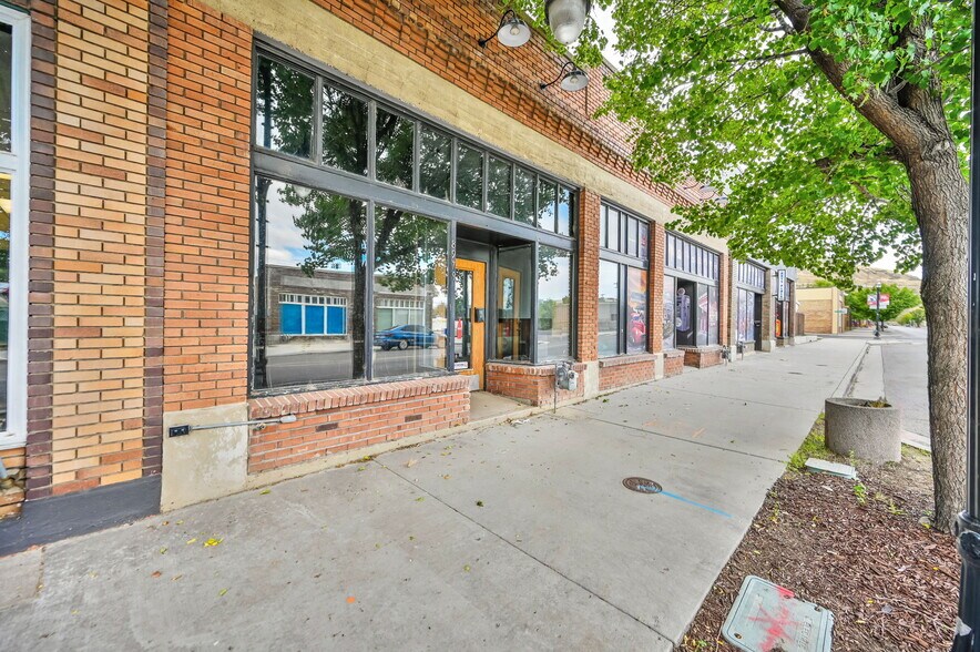 More Photos Of 8979 W Magna Main St, Magna Restaurant For Sale