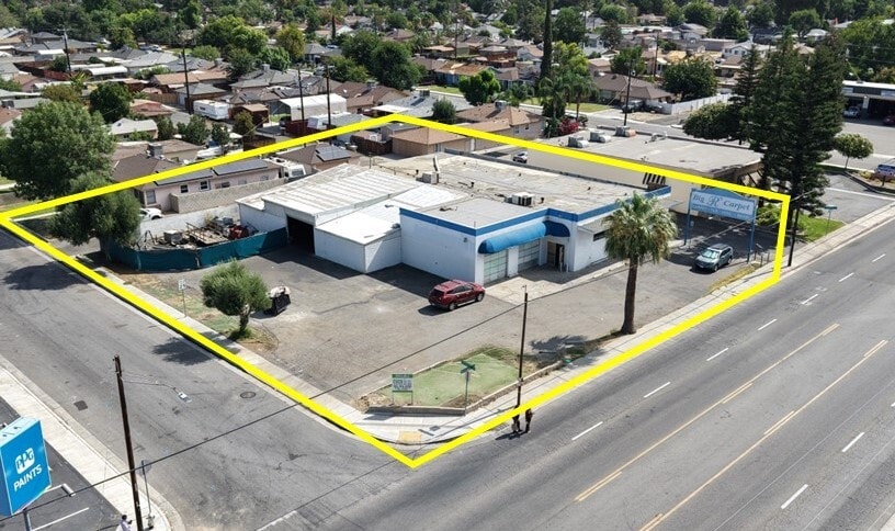 More Photos Of 2916 Brundage Ln, Bakersfield Auto Repair For Sale