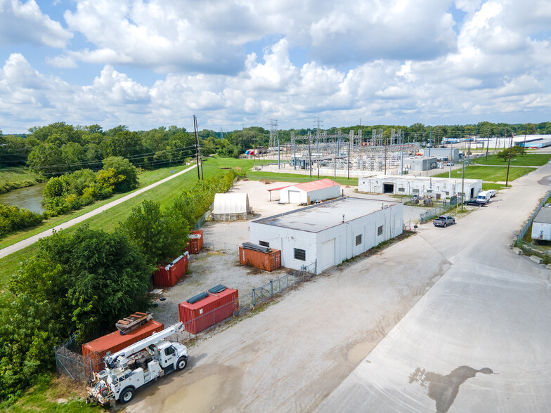 More Photos Of 1306 Bedford St, Indianapolis Warehouse For Sale