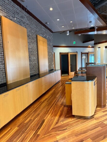 More Photos Of Carothers Pky & Bakers Br Ave, Franklin Unknown For Lease