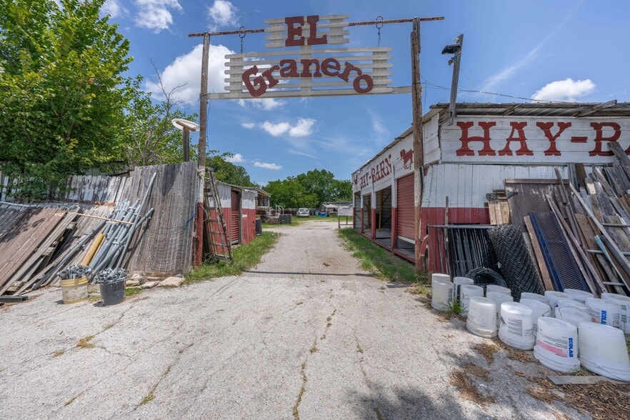 Primary Photo Of 4001 Mansfield Hwy, Fort Worth Convenience Store For Sale
