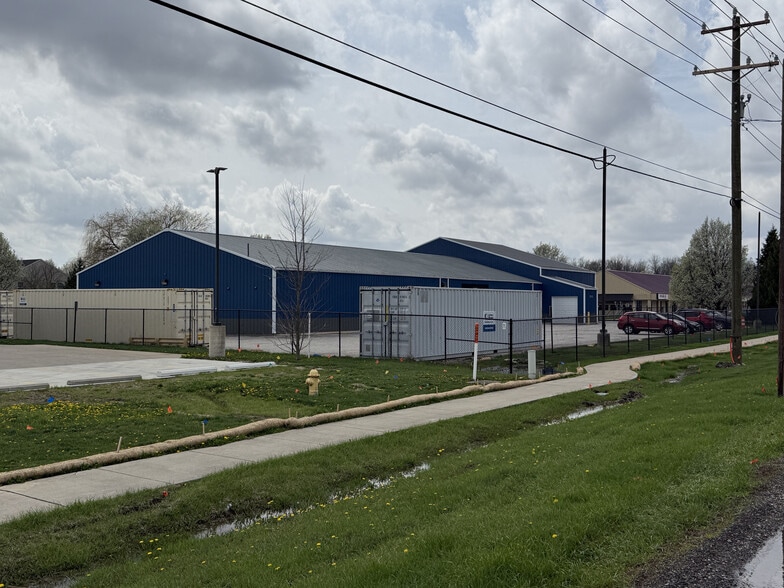 More Photos Of 3893 W State Road 47, Sheridan Freestanding For Sale