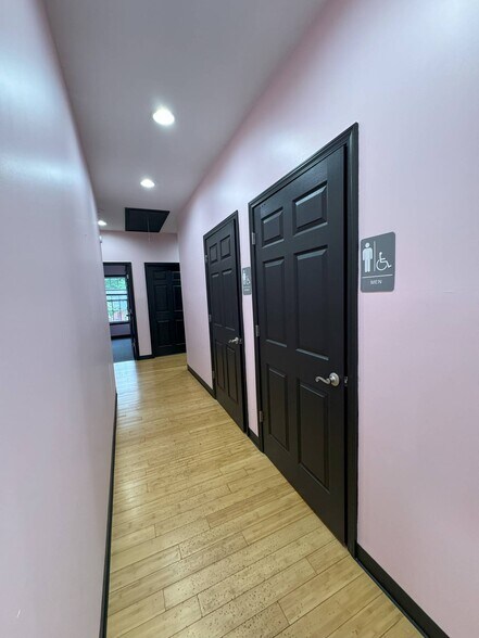 More Photos Of 192 W Campground Rd, McDonough Office For Lease