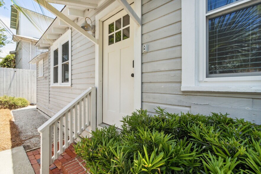 More Photos Of 1103 Ocean Blvd, Saint Simons Island Apartments For Sale