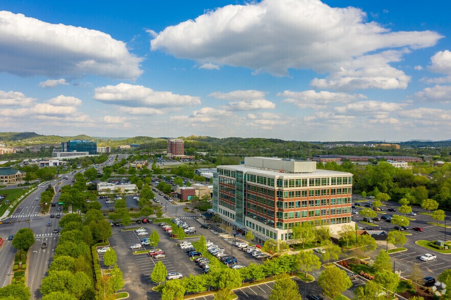 More Photos Of 1550 W McEwen Dr, Franklin Office Residential For Lease
