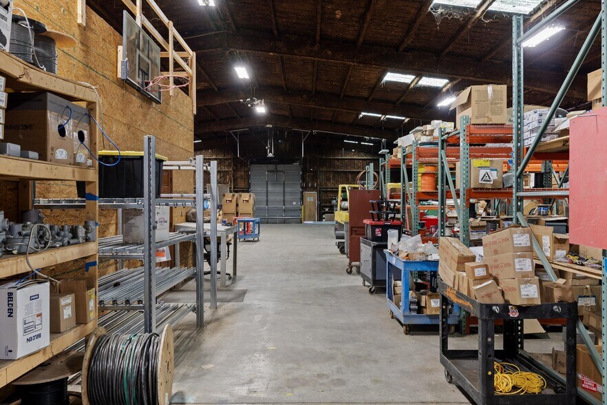 More Photos Of 1801 E 23rd St, Chattanooga Light Distribution For Lease