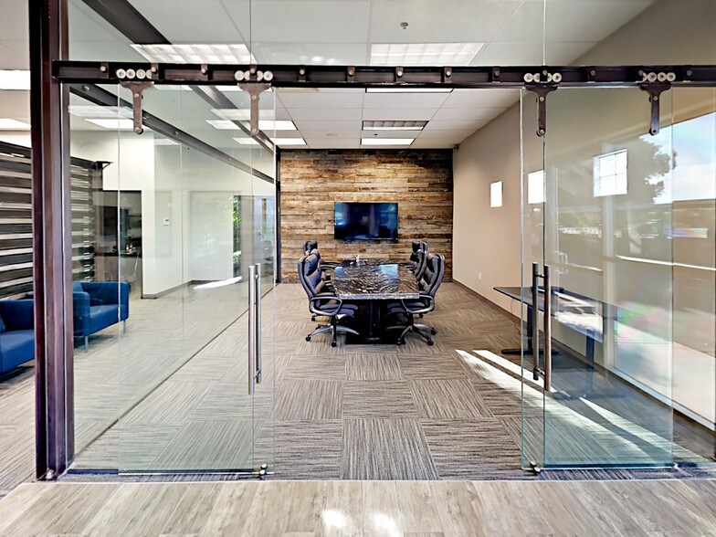 More Photos Of 1733 N Greenfield Rd, Mesa Office For Lease