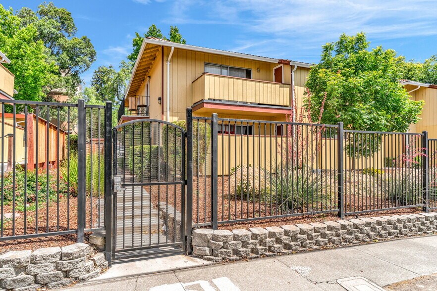 More Photos Of 2170-2180 Fremont St, Concord Apartments For Sale