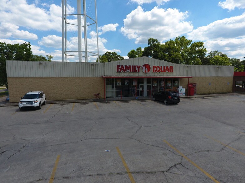 More Photos Of 501 W 4th St, DeQuincy Freestanding For Lease
