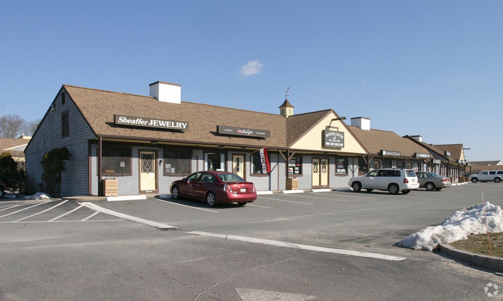 More Photos Of 1638-1662 Falmouth Rd, Centerville Storefront For Lease