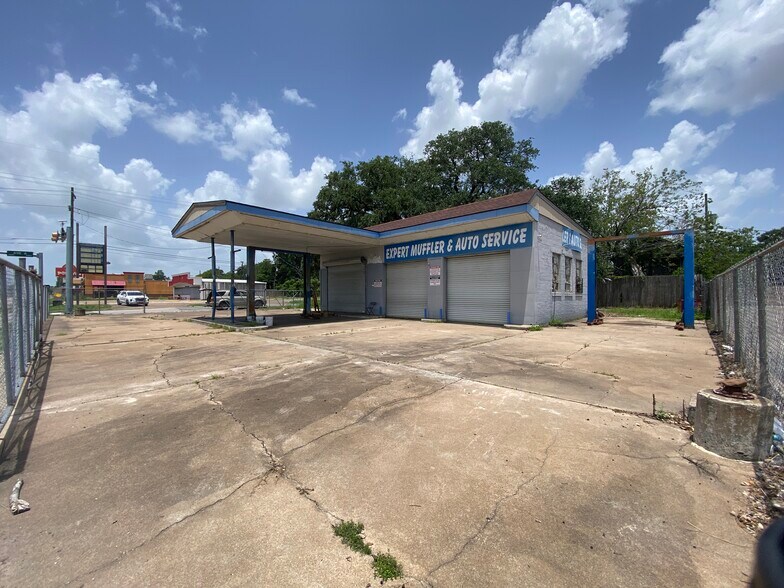More Photos Of 1398 Washington Blvd, Beaumont Auto Repair For Lease