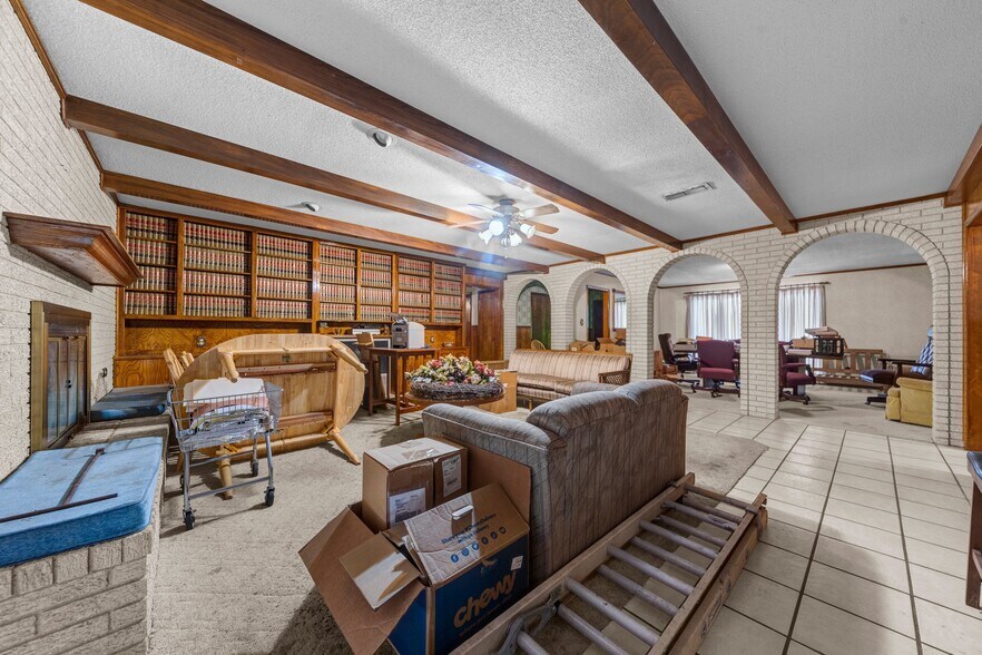 More Photos Of 2302 W Stan Schlueter Loop, Killeen Office For Sale